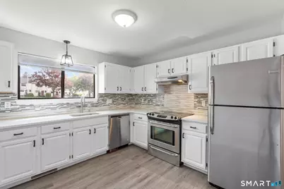 160 Sterling Village #160, Meriden, CT 06450 - Photo 9