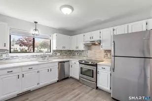 160 Sterling Village, Meriden, CT 06450 - Photo 9