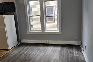 19-21 Whitmore St, Hartford, CT 06114 - Photo 11