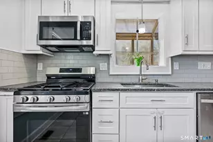 105 Knickerbocker Ave, Stamford, CT 06907 - Photo 11