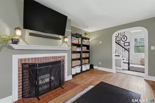 17 Riverdale Rd, Enfield, CT 06082 - Photo 7
