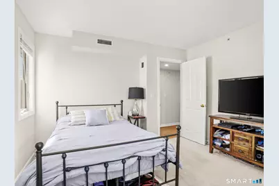 3250 Fairfield Avenue #326, Bridgeport, CT 06604 - Photo 17