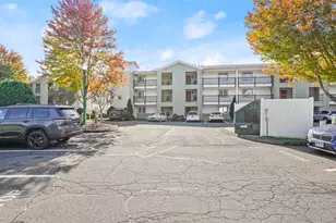3250 Fairfield Ave, Bridgeport, CT 06604 - Photo 35