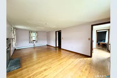 223 Spring Street, Windsor Locks, CT 06096 - Photo 9