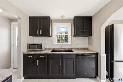 124 Jordan Lane, Wethersfield, CT 06109 - Photo 5