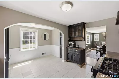 124 Jordan Lane, Wethersfield, CT 06109 - Photo 9