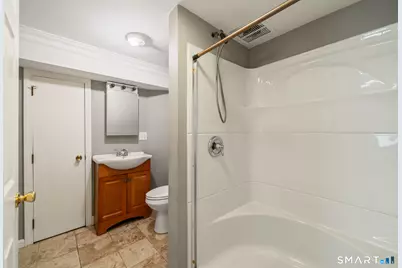 98 Granby Street, Waterbury, CT 06708 - Photo 25