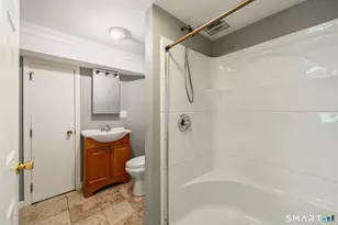 98 Granby St, Waterbury, CT 06708 - Photo 25