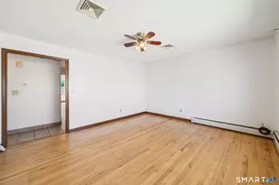 98 Granby St, Waterbury, CT 06708 - Photo 11
