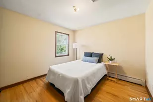 98 Granby St, Waterbury, CT 06708 - Photo 17