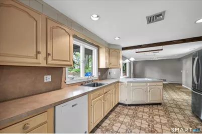 65 Highland Avenue, Middletown, CT 06457 - Photo 17