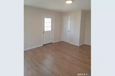 48 Prospect Street #2nd Floor, Meriden, CT 06451 - Photo 9