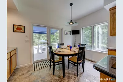32 Avebury Lane, Tolland, CT 06084 - Photo 15