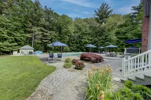 32 Avebury Ln, Tolland, CT 06084 - Photo 5