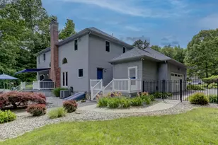 32 Avebury Ln, Tolland, CT 06084 - Photo 3