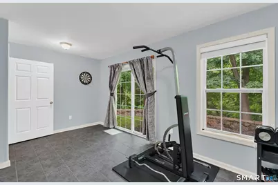 22 2nd Avenue #5, Danbury, CT 06810 - Photo 5