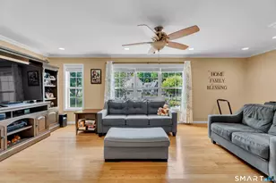 22 2nd Ave, Danbury, CT 06810 - Photo 9