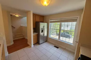 15 Freedom Way, East Lyme, CT 06357 - Photo 5