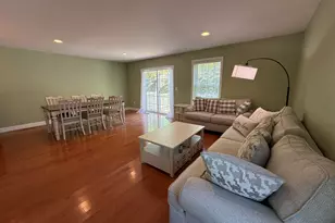 15 Freedom Way, East Lyme, CT 06357 - Photo 9