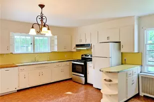 2727 Boston Post Rd, Darien, CT 06820 - Photo 5