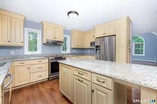175 Vernon Street W, Manchester, CT 06042 - Photo 7
