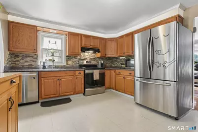 44 Clifton Place, Norwich, CT 06360 - Photo 5
