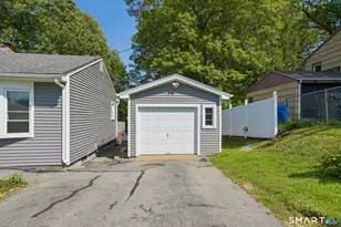44 Clifton Pl, Norwich, CT 06360 - Photo 23