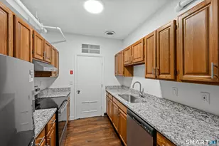 187 Bank St, New London, CT 06320 - Photo 1