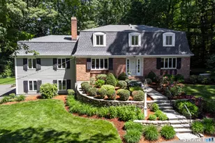 400 Beacon Hill Dr, Cheshire, CT 06410 - Photo 3