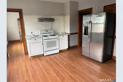 81 Chambers Street, Waterbury, CT 06708 - Photo 11