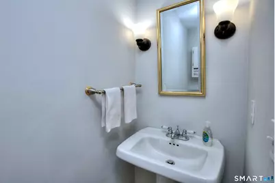 13 Darien Close #13, Darien, CT 06820 - Photo 9