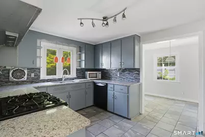 77 Washington Street, Manchester, CT 06042 - Photo 11