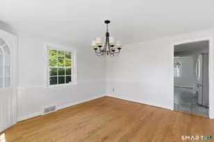 77 Washington St, Manchester, CT 06042 - Photo 9