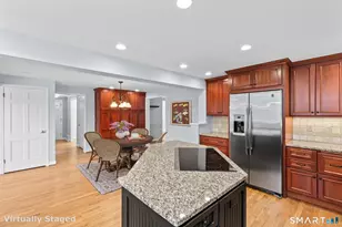 23 Lawton Dr, Simsbury, CT 06070 - Photo 15