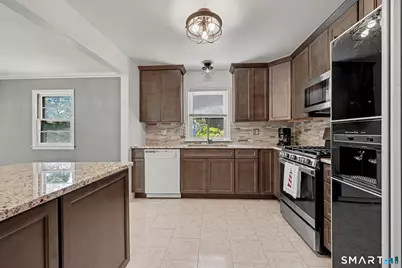 22 Nedley Lane, Greenwich, CT 06831 - Photo 9