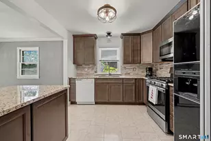 22 Nedley Ln, Greenwich, CT 06831 - Photo 9