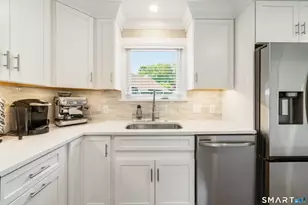 899 Heritage Vlg, Southbury, CT 06488 - Photo 5