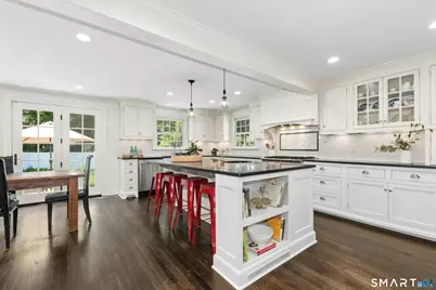 8 Glenwood Drive, Darien, CT 06820 - Photo 11