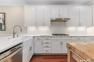 638 Danbury Rd, Ridgefield, CT 06877 - Photo 9