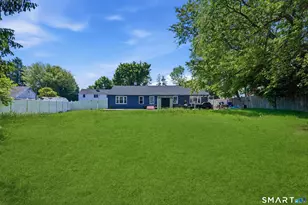 66-68 Alexander Dr, Bridgeport, CT 06606 - Photo 3