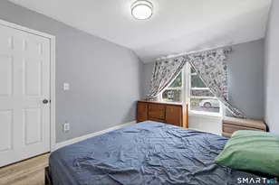 66-68 Alexander Dr, Bridgeport, CT 06606 - Photo 21