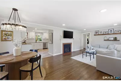 22 Rockledge Drive, West Hartford, CT 06107 - Photo 3