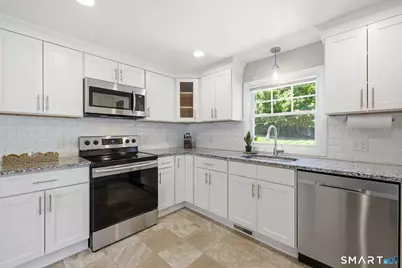 22 Rockledge Drive, West Hartford, CT 06107 - Photo 11