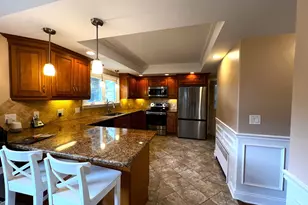 253 Arch Rd, Avon, CT 06001 - Photo 5