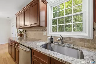 235 Crestwood Dr, Naugatuck, CT 06770 - Photo 11
