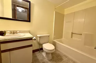 105 Tremont Ave, Bridgeport, CT 06606 - Photo 9