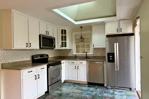 11 Kimberly Rd, West Hartford, CT 06107 - Photo 5