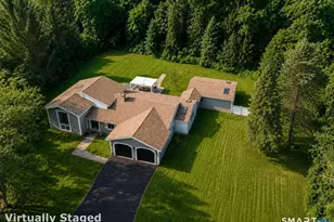 30 Rolling Hills Dr, Meriden, CT 06451 - Photo 1