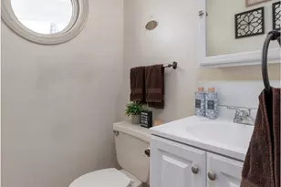 205 Oakbrook Ln, Torrington, CT 06790 - Photo 13