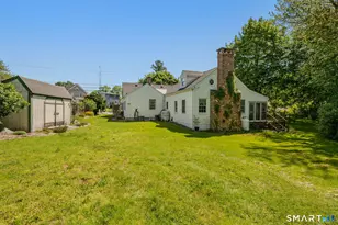 28 Church Ln, East Lyme, CT 06333 - Photo 7